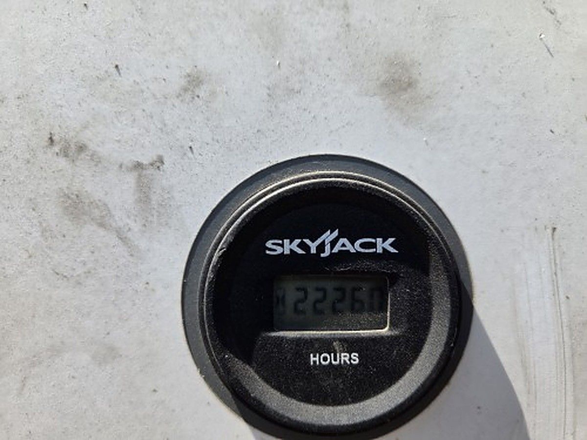 SKYJACK SJ40T photo 2
