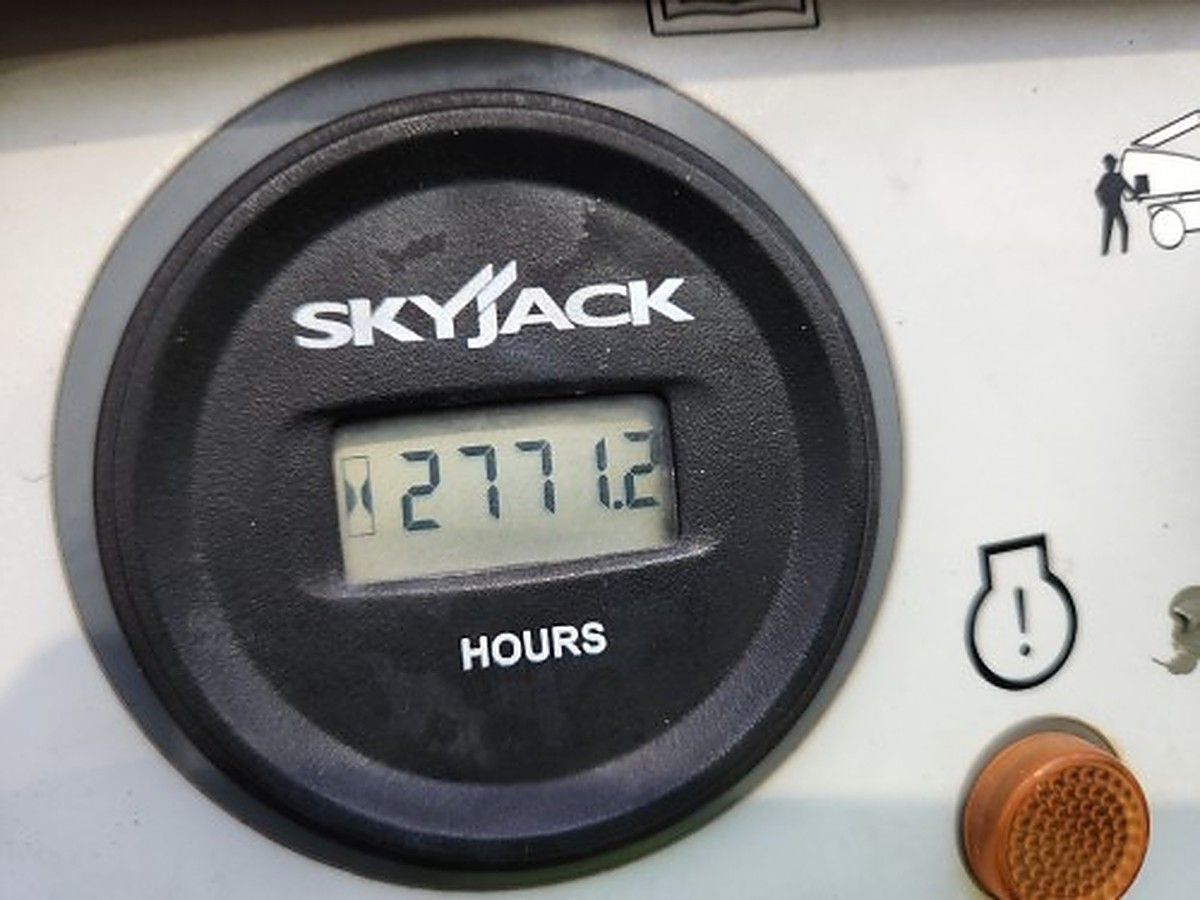 SKYJACK SJ63AJ photo 10