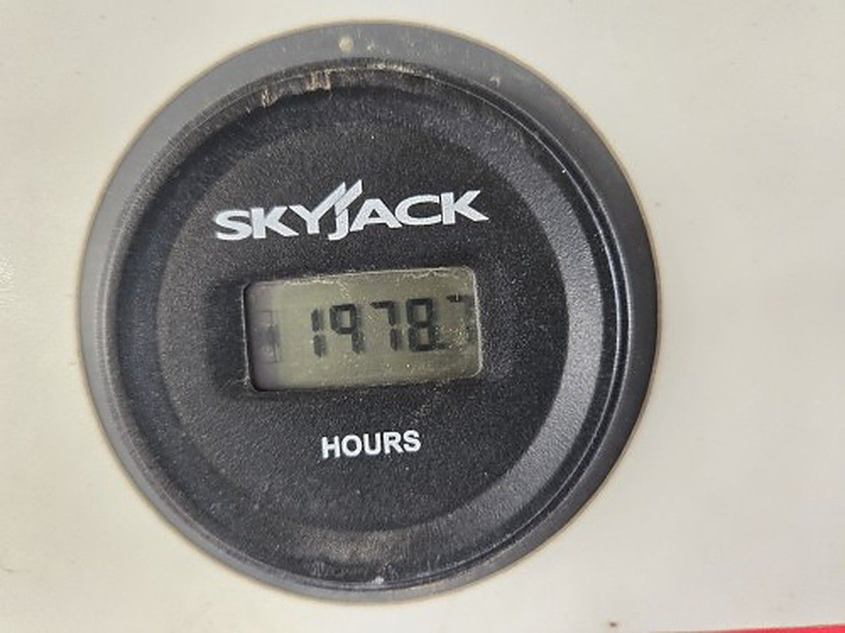 SKYJACK SJ66T photo 3