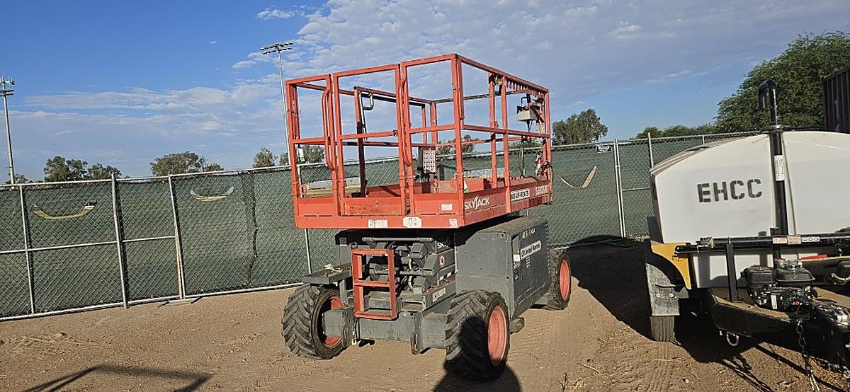 SKYJACK SJ6826RT photo 2