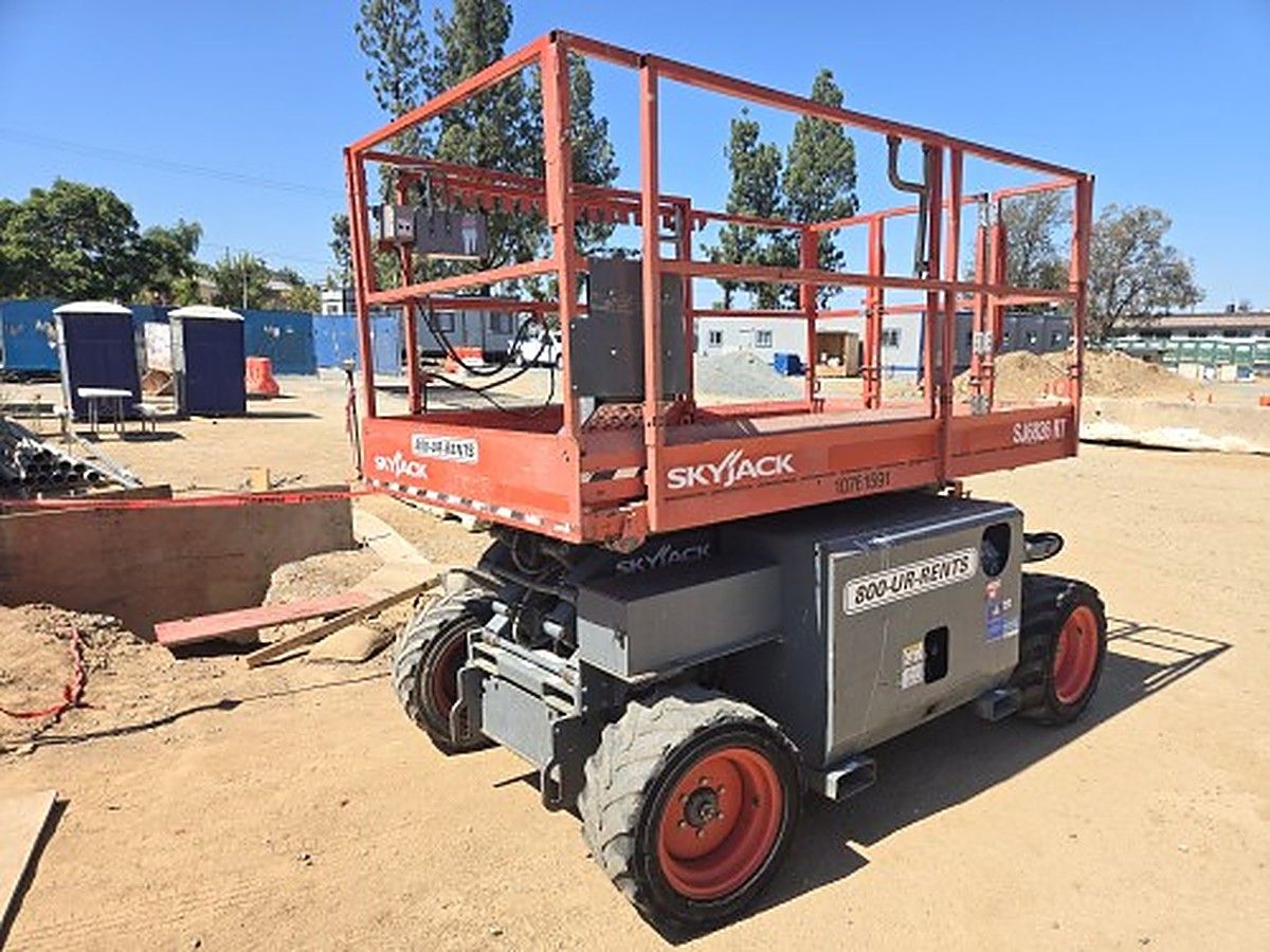 SKYJACK SJ6826RT photo 2