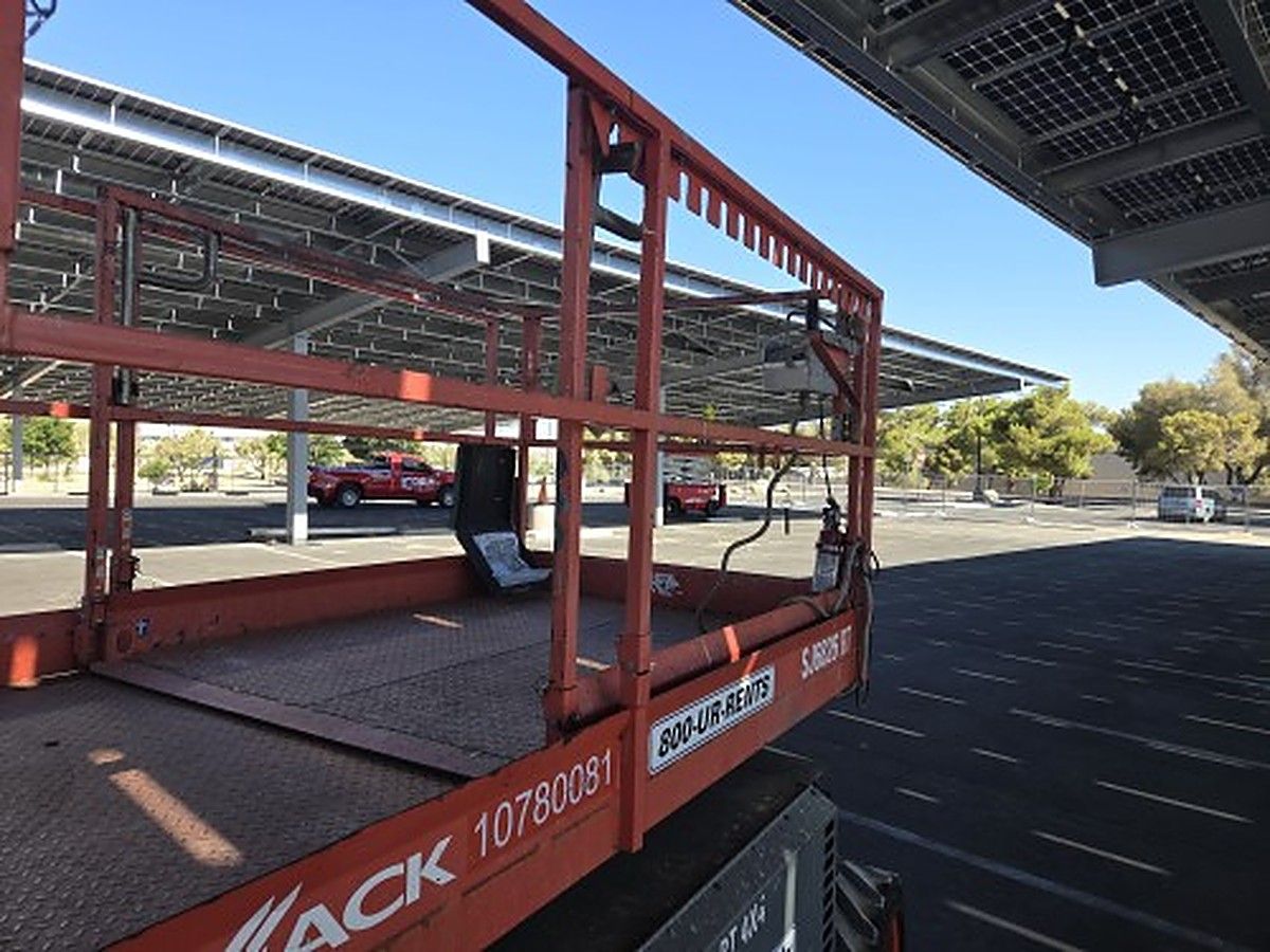 SKYJACK SJ6826RT photo 3