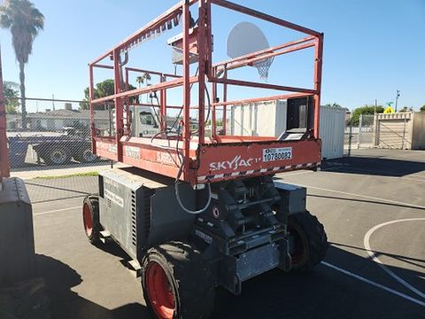 2018 SKYJACK SJ6826RT Scissor Lift 25-27' Ic 4Wd