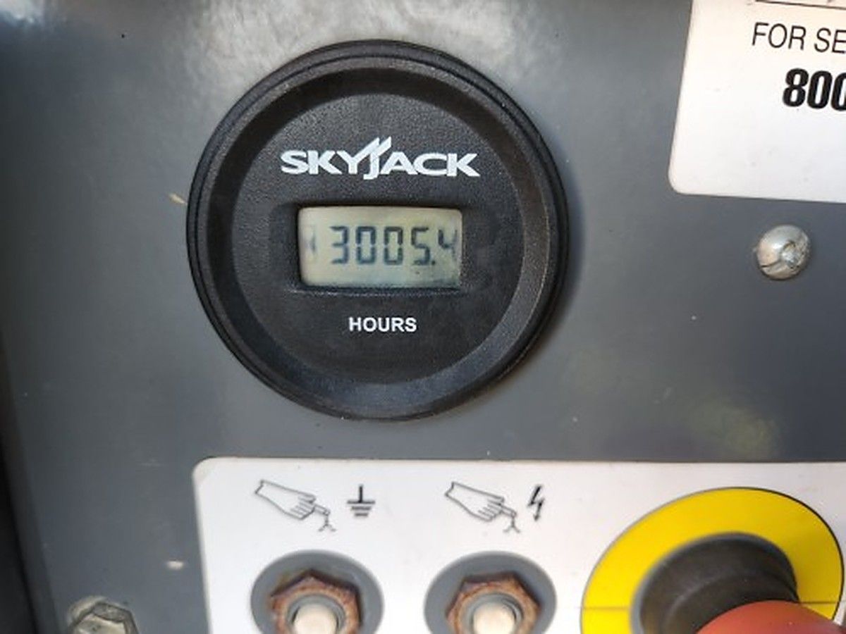SKYJACK SJ6826RT photo 8