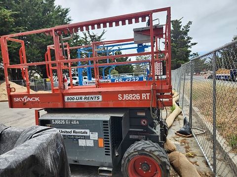 2018 SKYJACK SJ6826RT Scissor Lift 25-27' Ic 4Wd