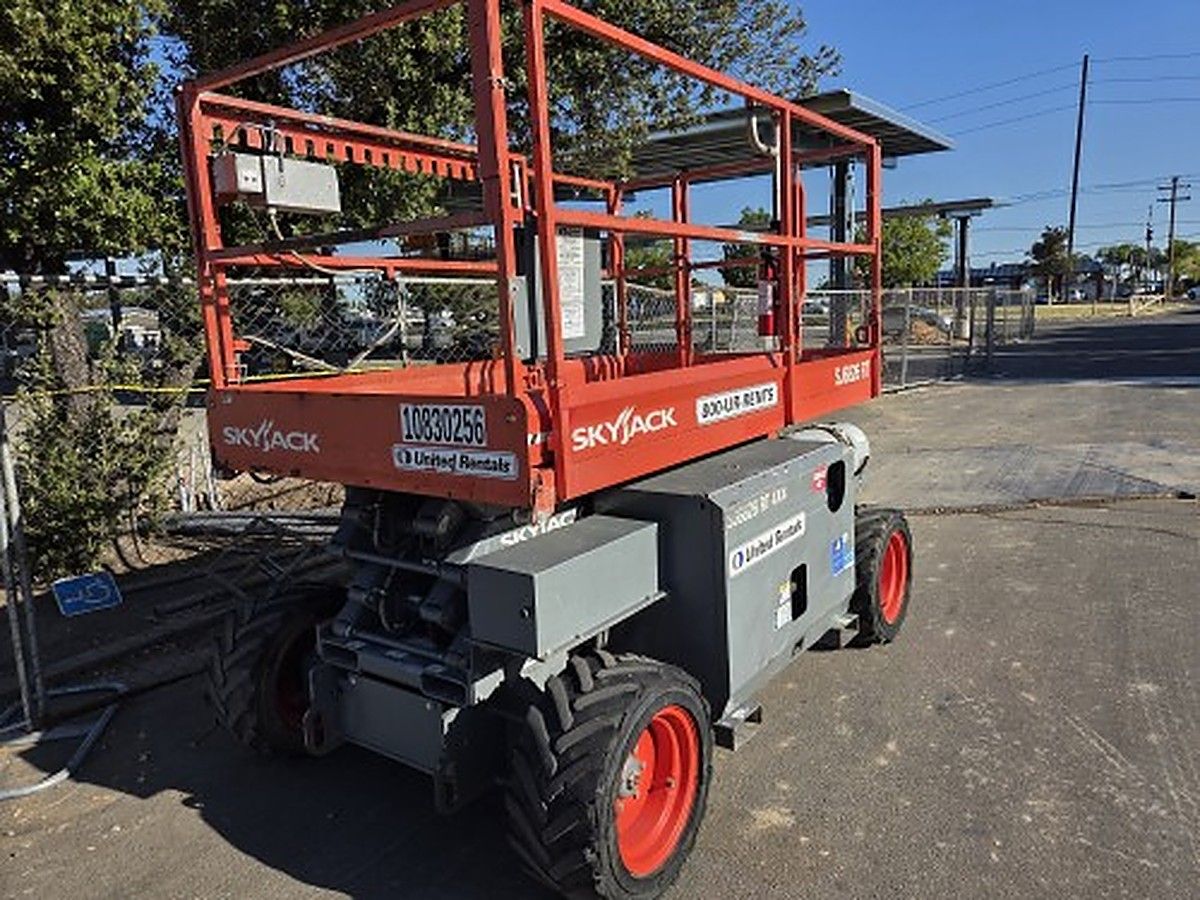SKYJACK SJ6826RT photo 5