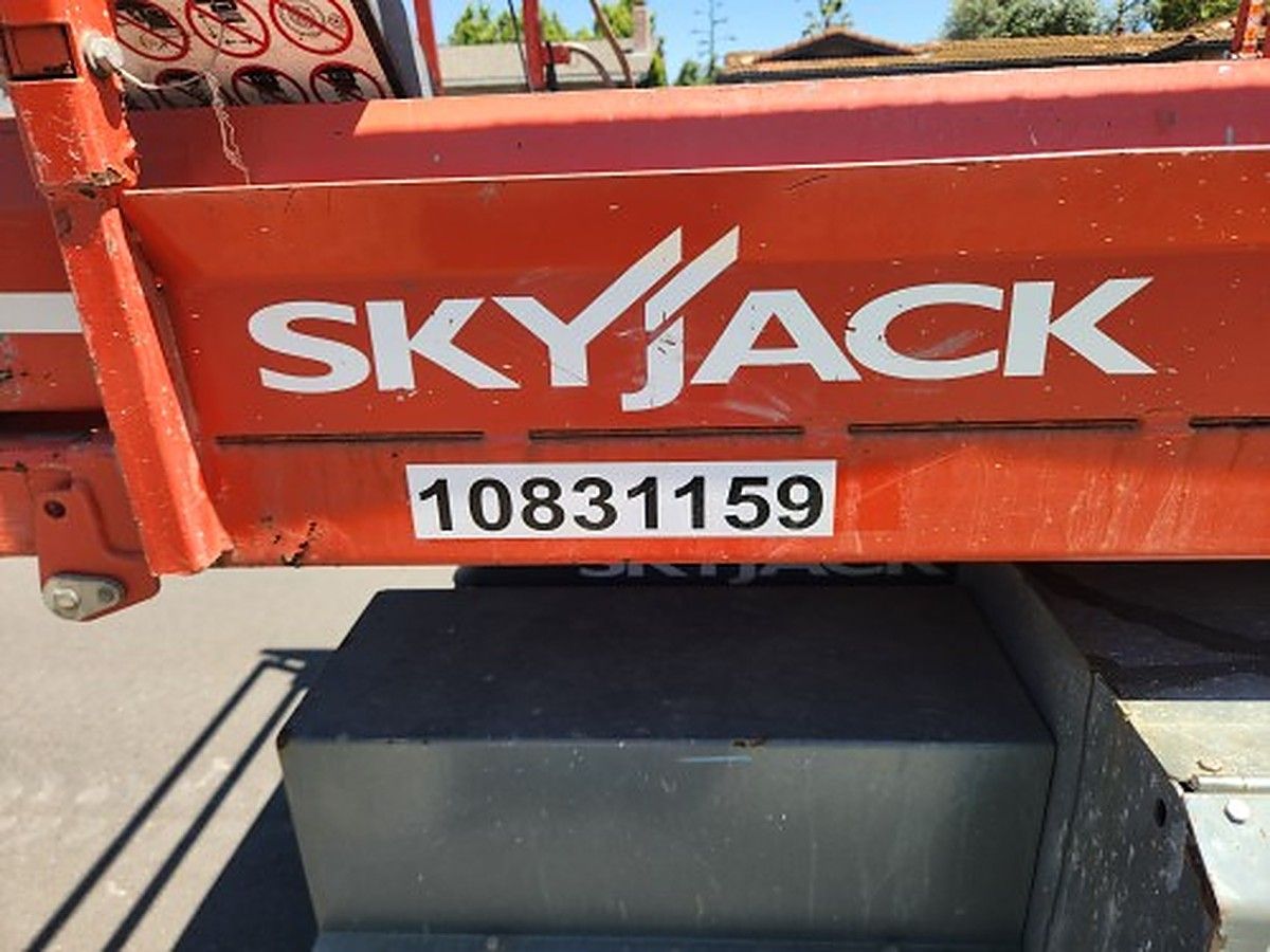 SKYJACK SJ6826RT photo 5