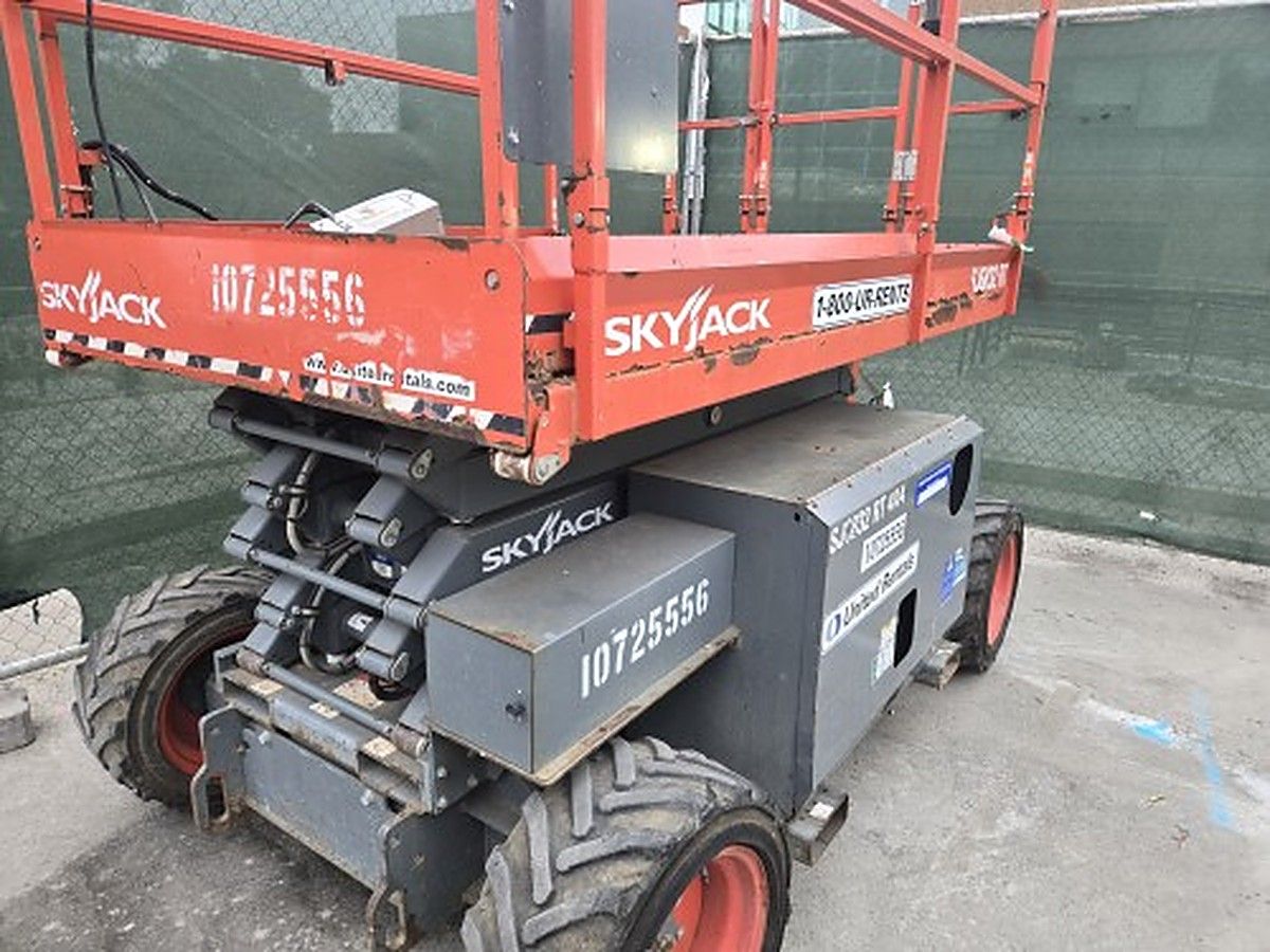 SKYJACK SJ6832RT photo 4