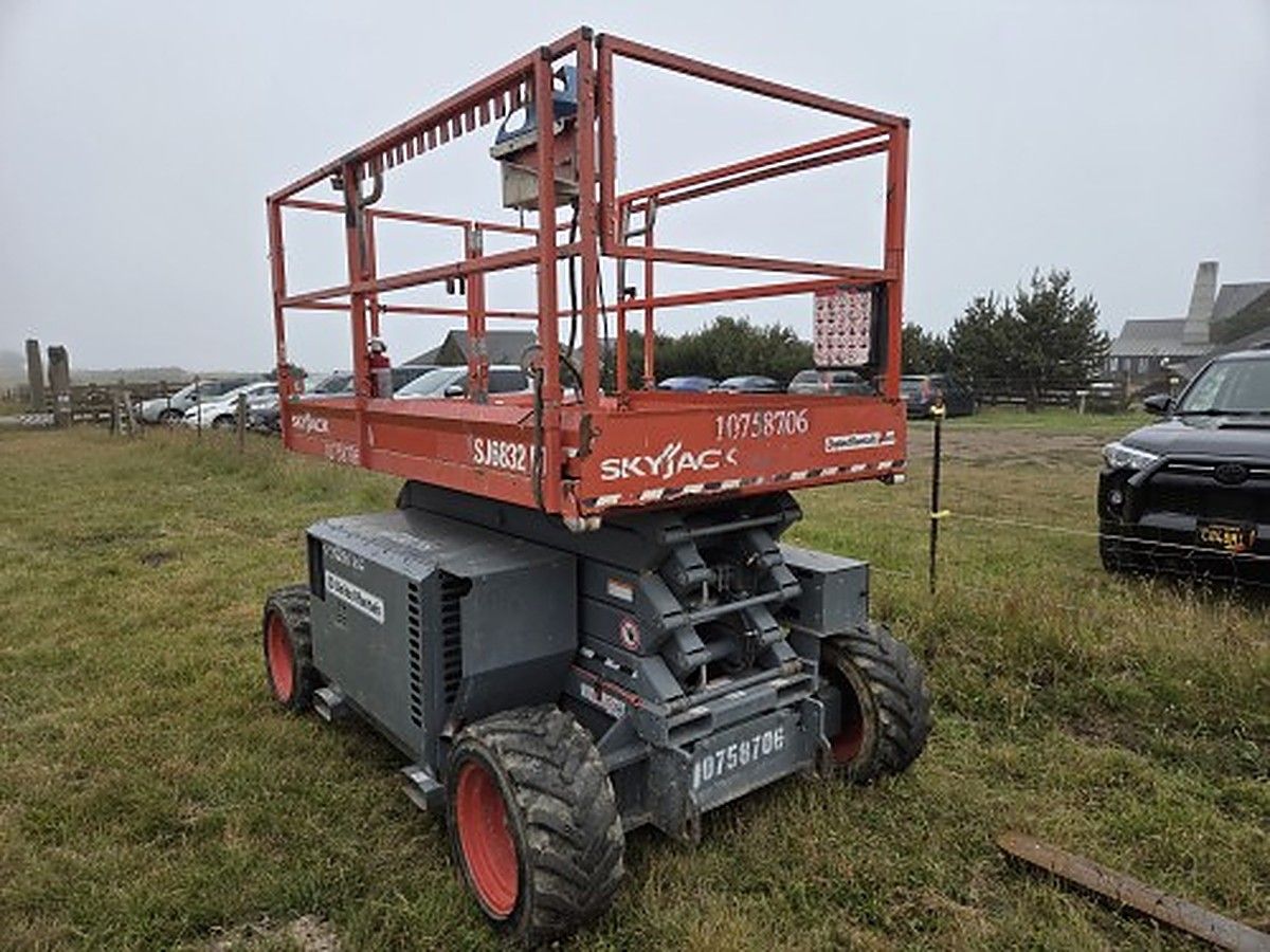 SKYJACK SJ6832RT photo 3