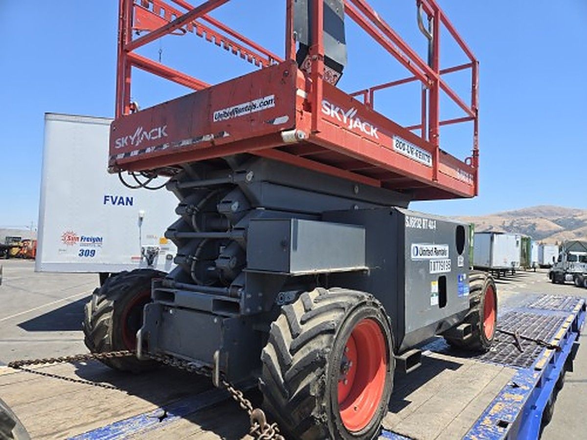 SKYJACK SJ6832RT photo 2
