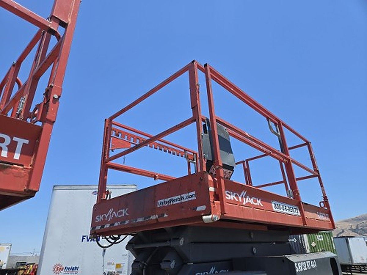 SKYJACK SJ6832RT photo 6