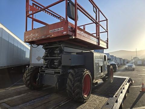 2018 SKYJACK SJ6832RT Scissor Lift 30-35' Ic 4Wd