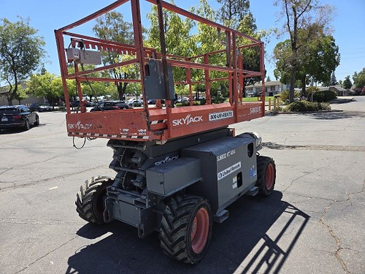 SKYJACK SJ6832RT photo 2