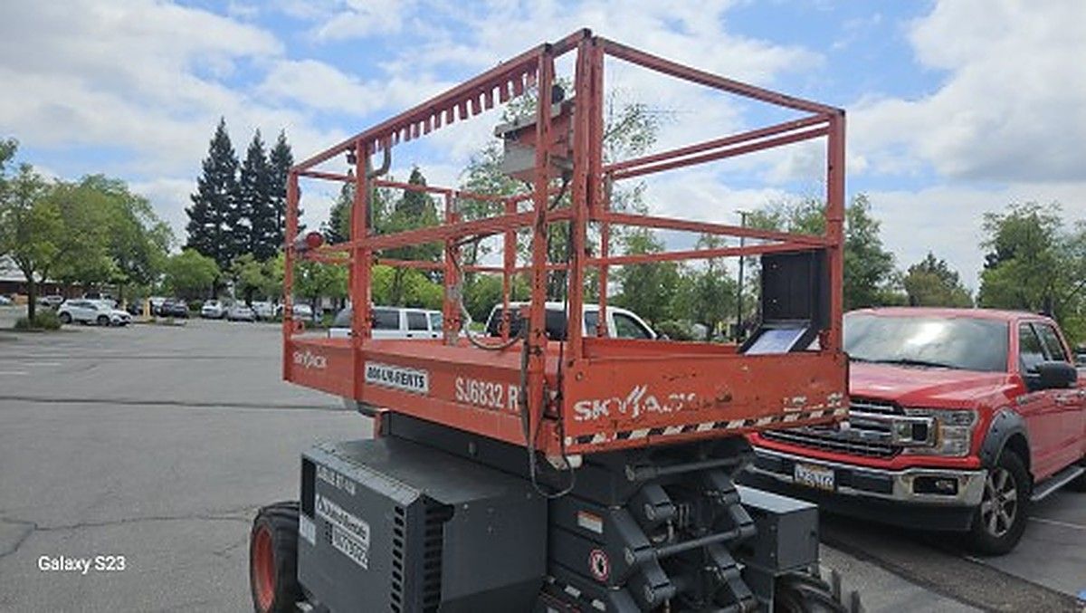 SKYJACK SJ6832RT photo 6