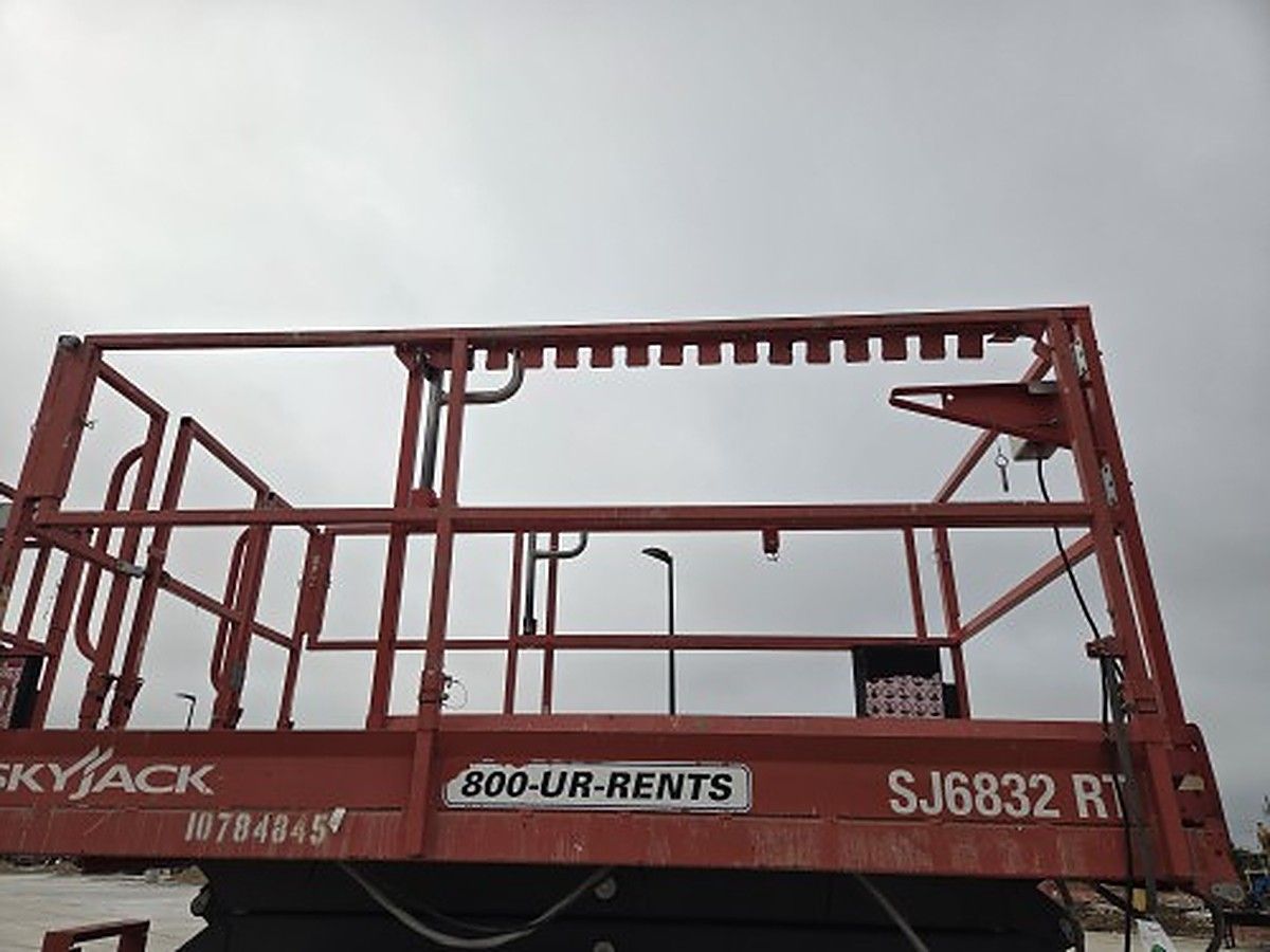 2018 SKYJACK SJ6832RT for sale in Las Vegas, NV
