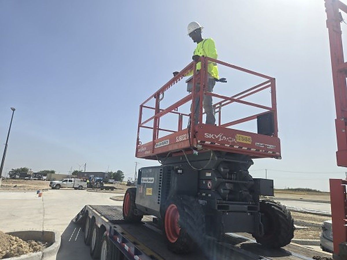 SKYJACK SJ6832RT photo 4