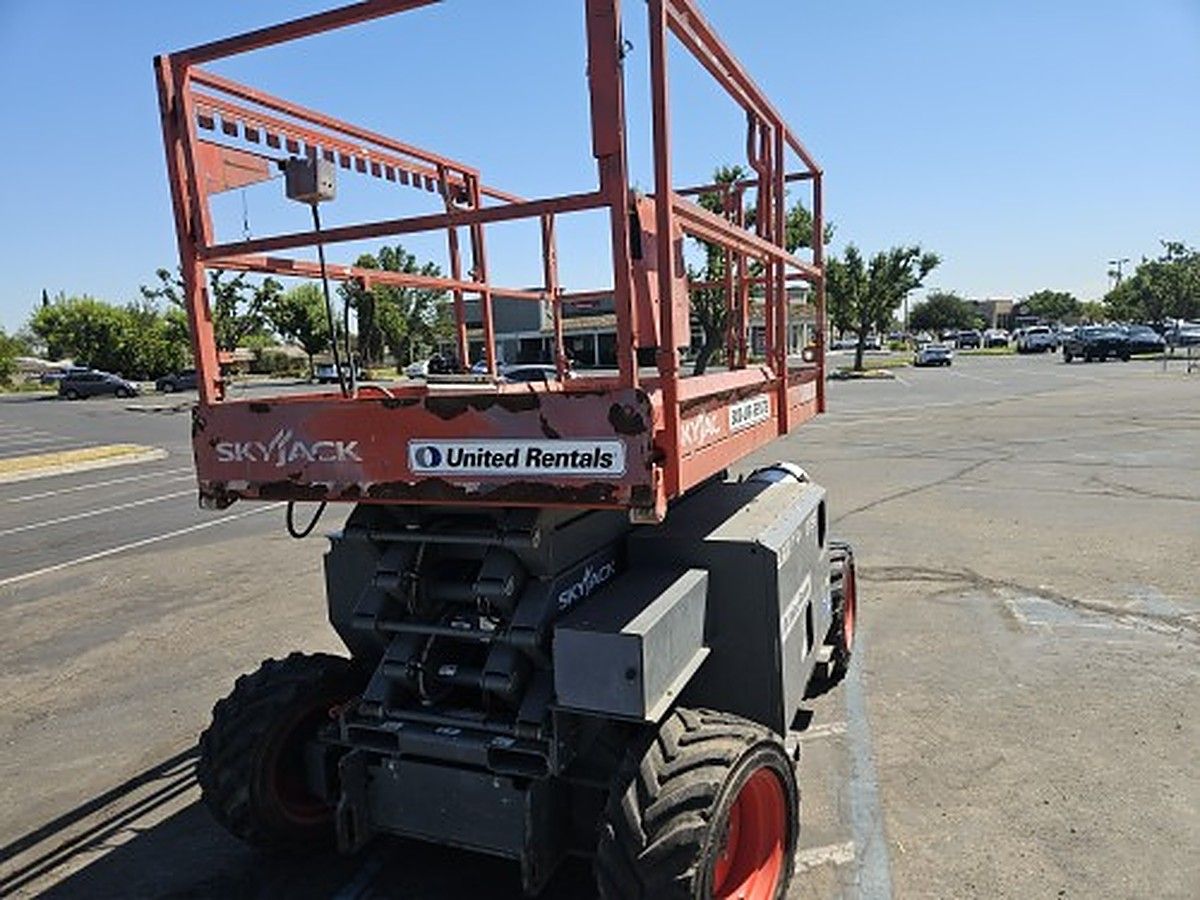 SKYJACK SJ6832RT photo 2