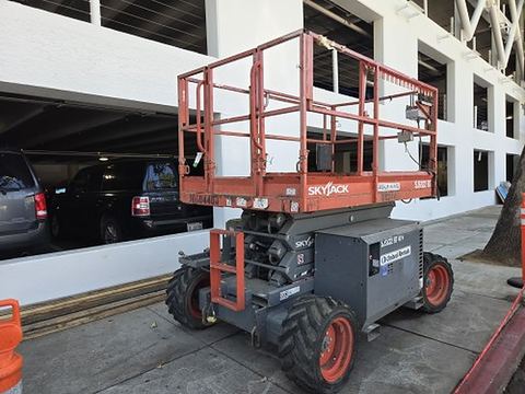 2018 SKYJACK SJ6832RT for sale
