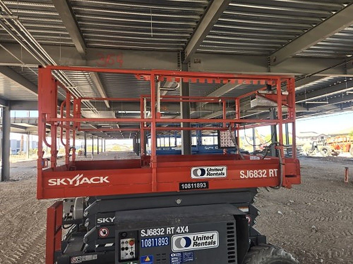 SKYJACK SJ6832RT photo 6
