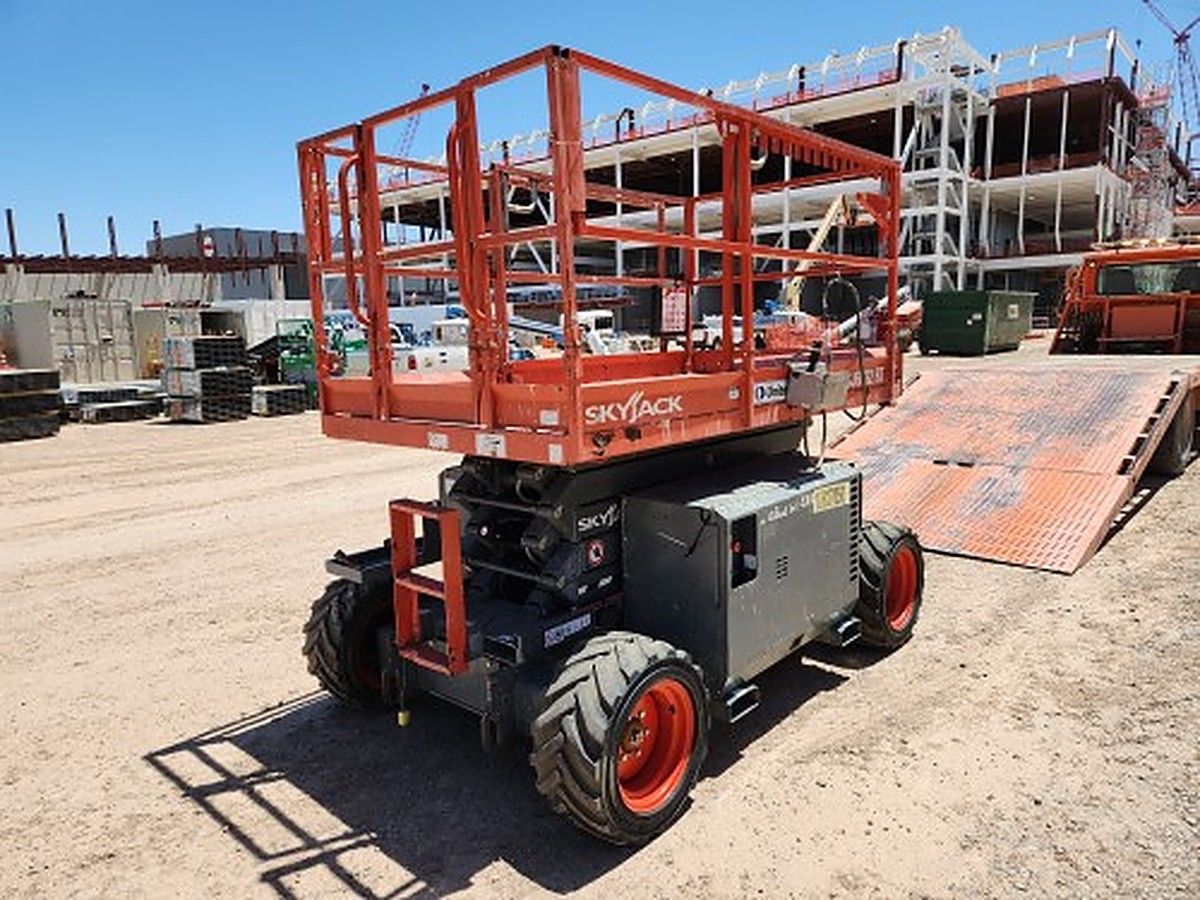 SKYJACK SJ6832RT photo 2
