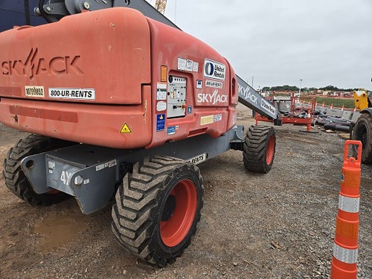 SKYJACK SJ82T photo 3