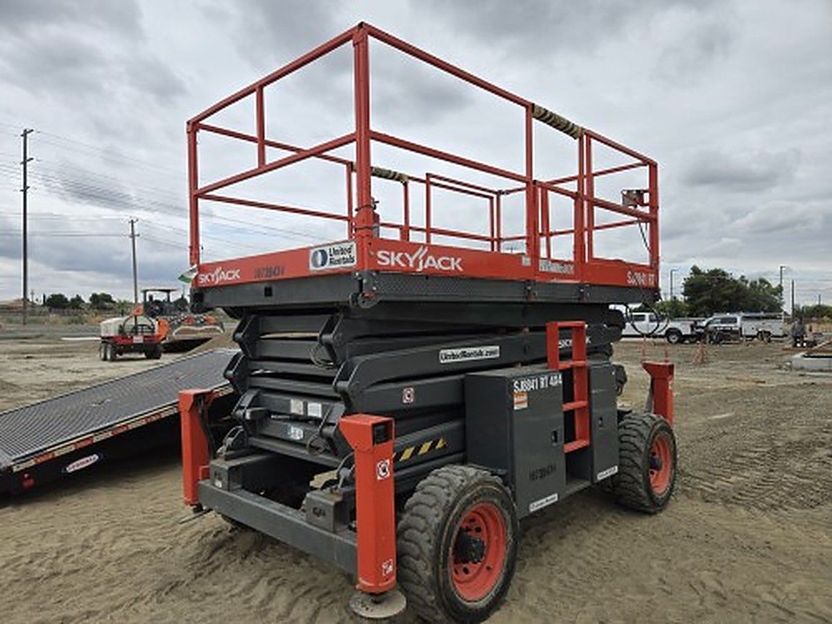 2018 SKYJACK SJ8841RT for sale in Las Vegas, NV