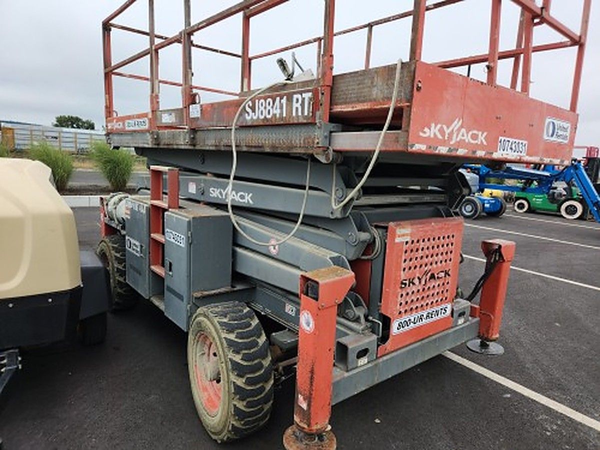 SKYJACK SJ8841RT photo 2