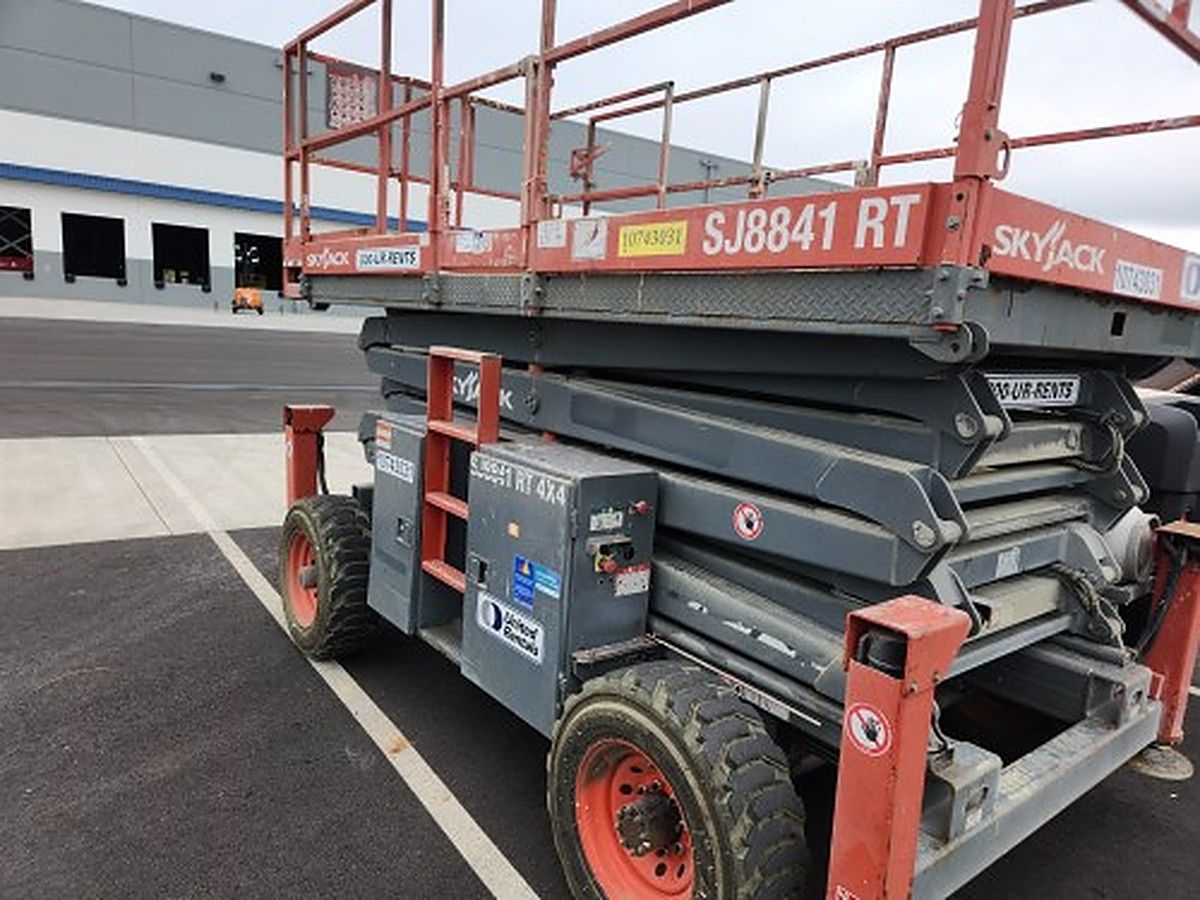 SKYJACK SJ8841RT photo 3