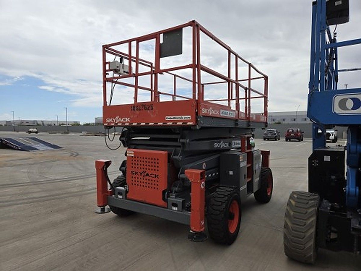 SKYJACK SJ8841RT photo 2