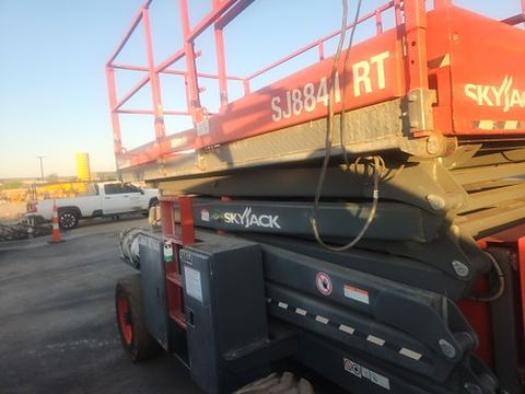 2018 SKYJACK SJ8841RT Scissor Lift 36-49' Ic 4Wd