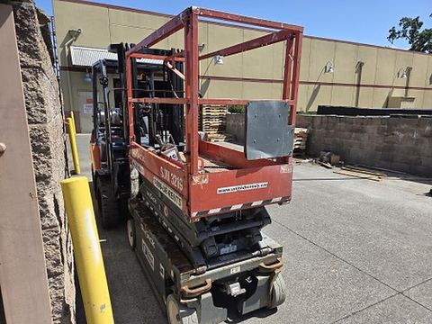 2018 SKYJACK SJIII3219 Scissor Lift 19' Electric