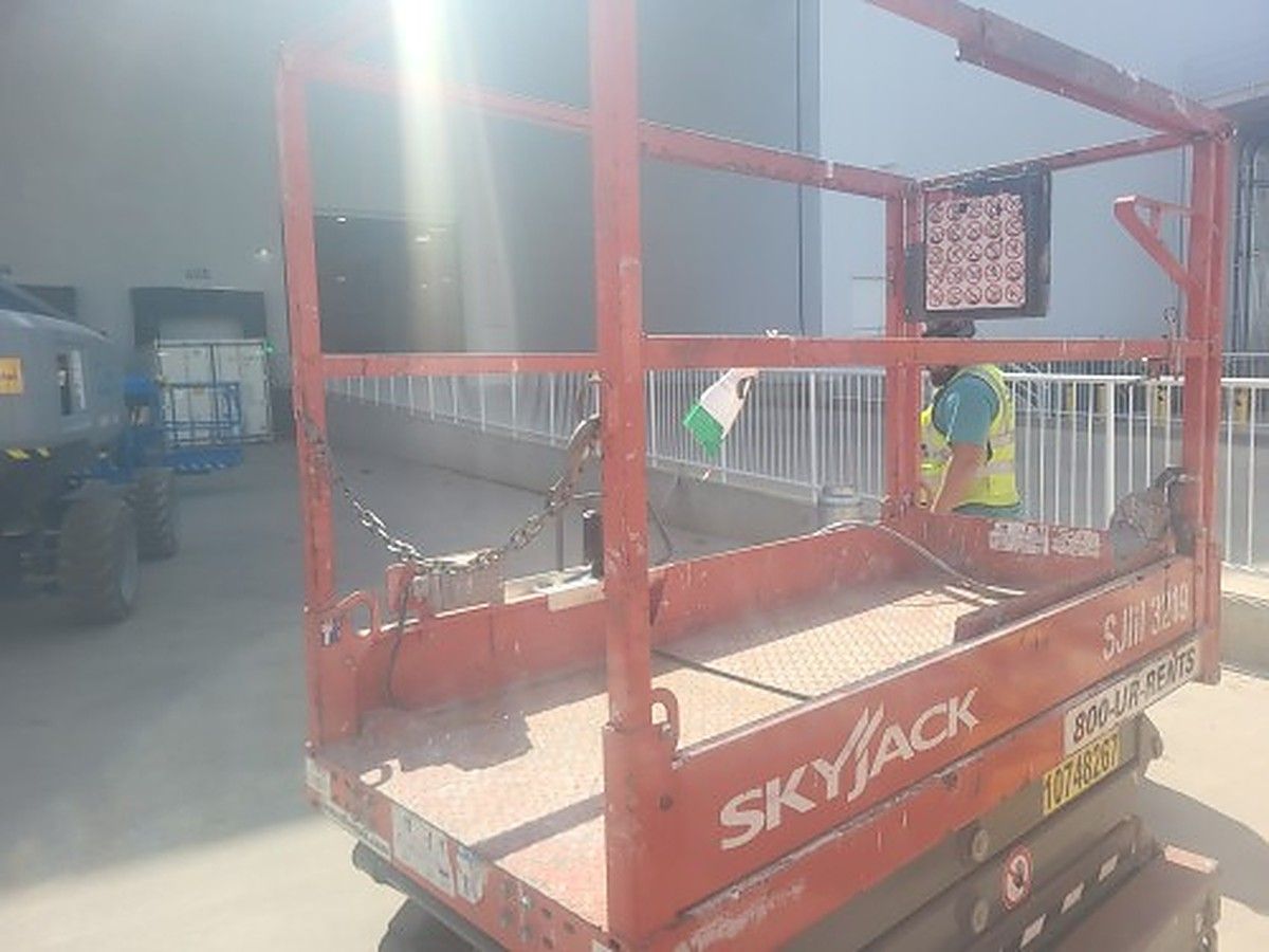 SKYJACK SJIII3219 photo 2