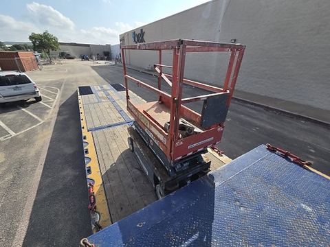 2018 SKYJACK SJIII3219 Scissor Lift 19' Electric