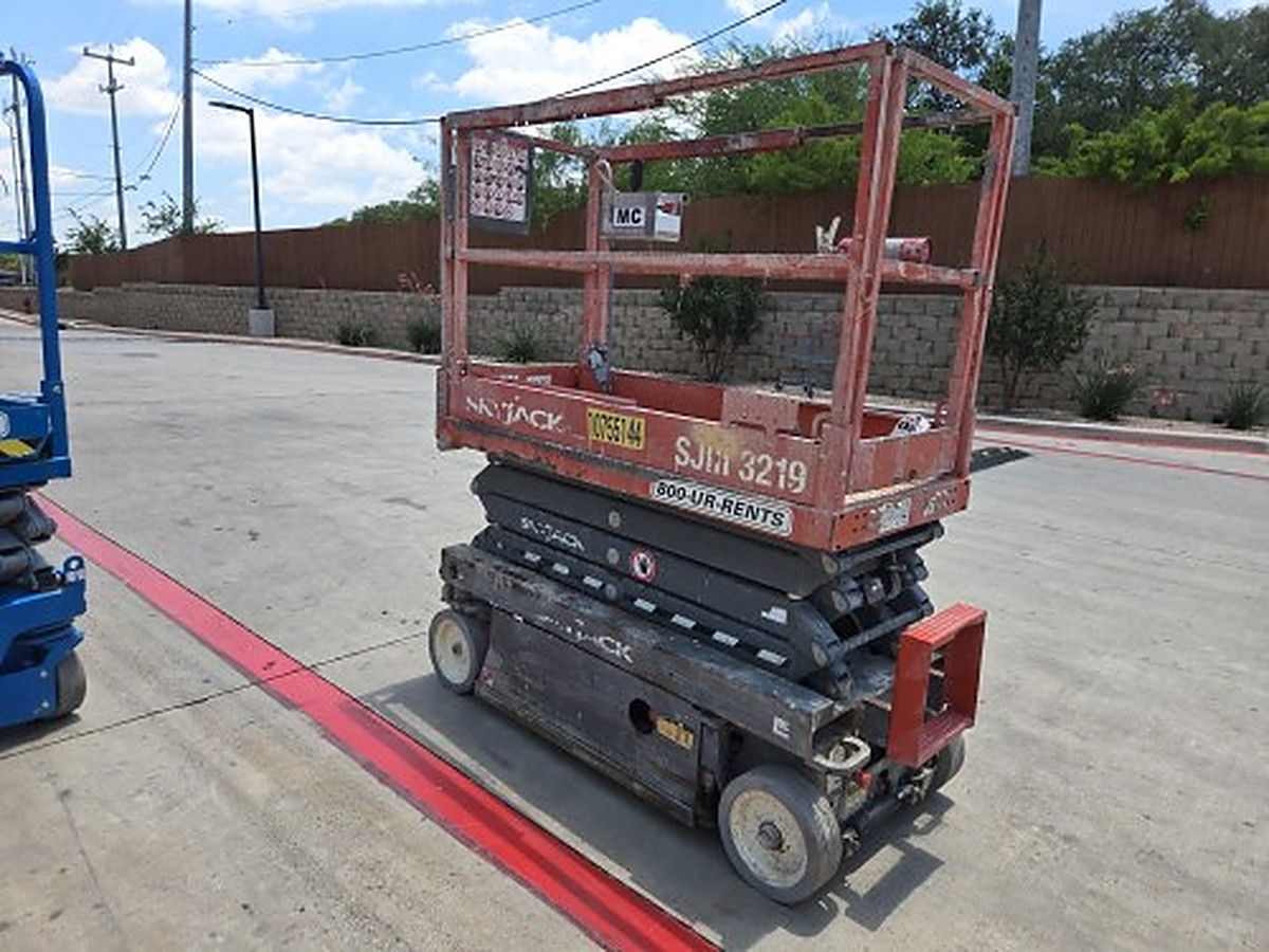 2018 SKYJACK SJIII3219 for sale in Las Vegas, NV