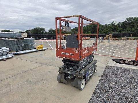 2018 SKYJACK SJIII3219 Scissor Lift 19' Electric