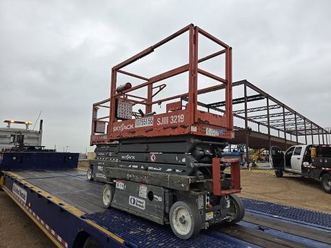2018 SKYJACK SJIII3219 Scissor Lift 19' Electric