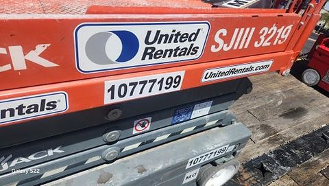 2018 SKYJACK SJIII3219 Scissor Lift 19' Electric