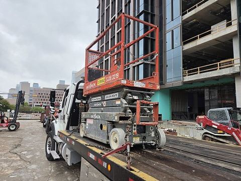 2018 SKYJACK SJIII3219 Scissor Lift 19' Electric
