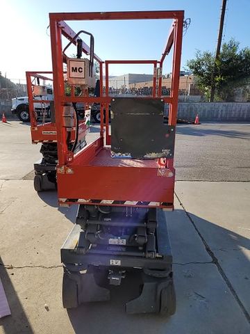 2018 SKYJACK SJIII3219 Scissor Lift 19' Electric