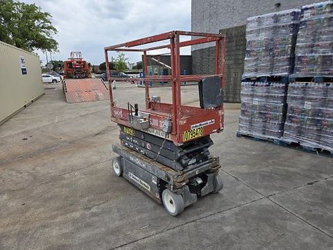 2018 SKYJACK SJIII3219 Scissor Lift 19' Electric