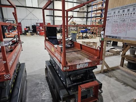 2018 SKYJACK SJIII3219 Scissor Lift 19' Electric