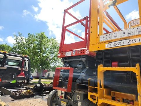 2018 SKYJACK SJIII3219 Scissor Lift 19' Electric