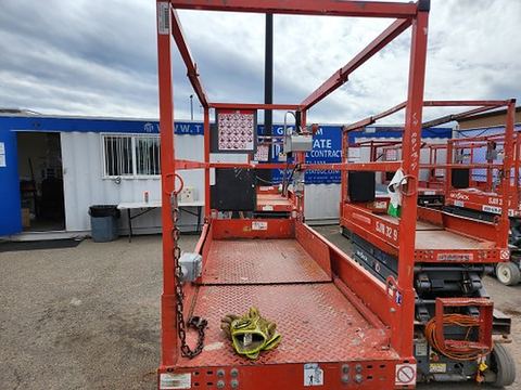 2018 SKYJACK SJIII3219 Scissor Lift 19' Electric