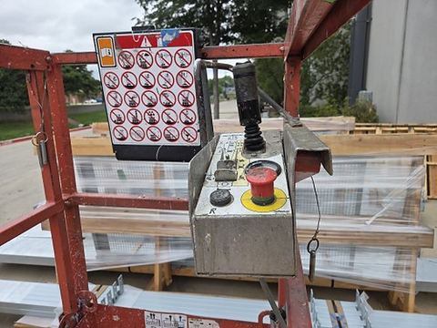 2018 SKYJACK SJIII3219 Scissor Lift 19' Electric