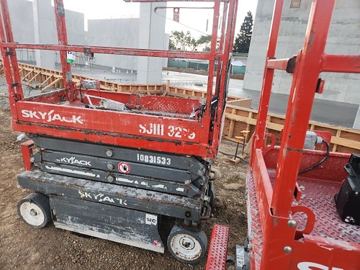 SKYJACK SJIII3219 photo 2