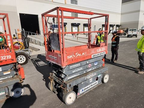 2018 SKYJACK SJIII3219 Scissor Lift 19' Electric