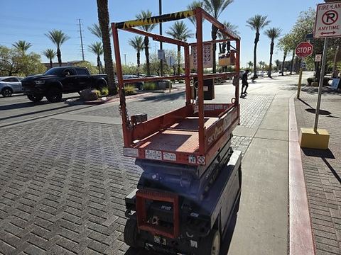 2018 SKYJACK SJIII3219 Scissor Lift 19' Electric