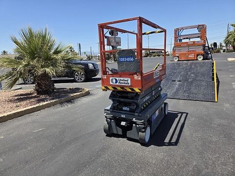 2018 SKYJACK SJIII3219 Scissor Lift 19' Electric