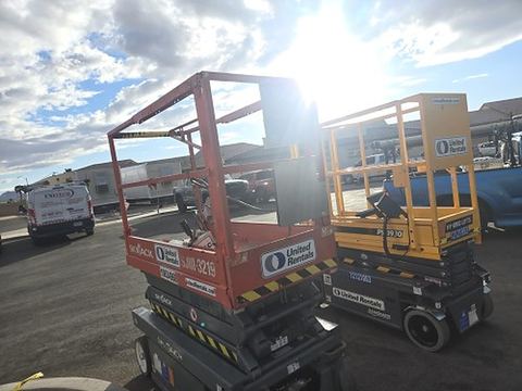 2018 SKYJACK SJIII3219 Scissor Lift 19' Electric