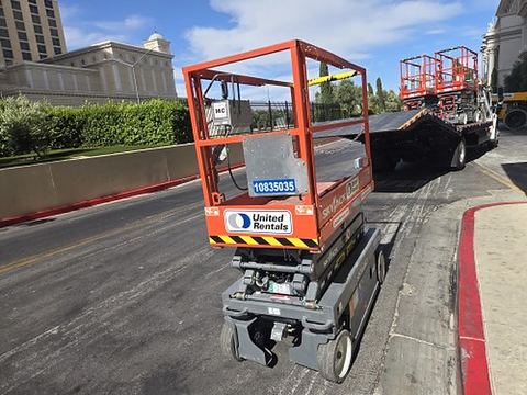 2018 SKYJACK SJIII3219 Scissor Lift 19' Electric